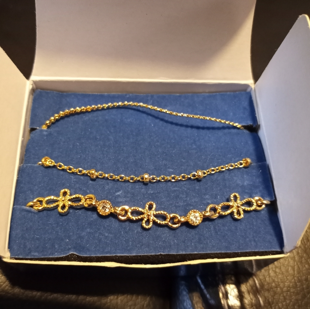 Avon Set of 3 Shimmering Anklets